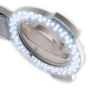 Détail du bras flexible de la lampe loupe