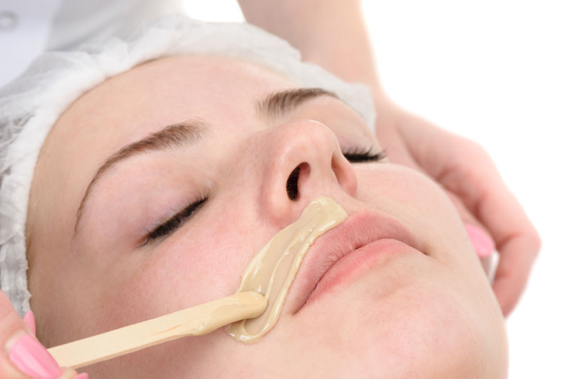 Trucos para reducir el dolor al depilar a la cera (II) - Blog de Material  Estética