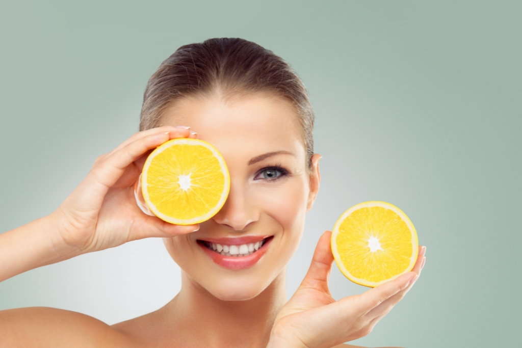 Los beneficios de la vitamina C para la cara