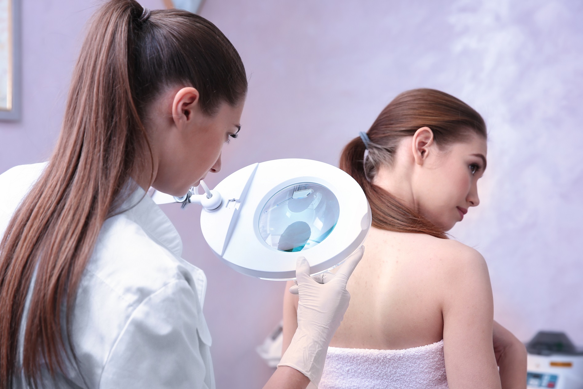 ¿Cuál es la importancia de las lámparas para centros de belleza?