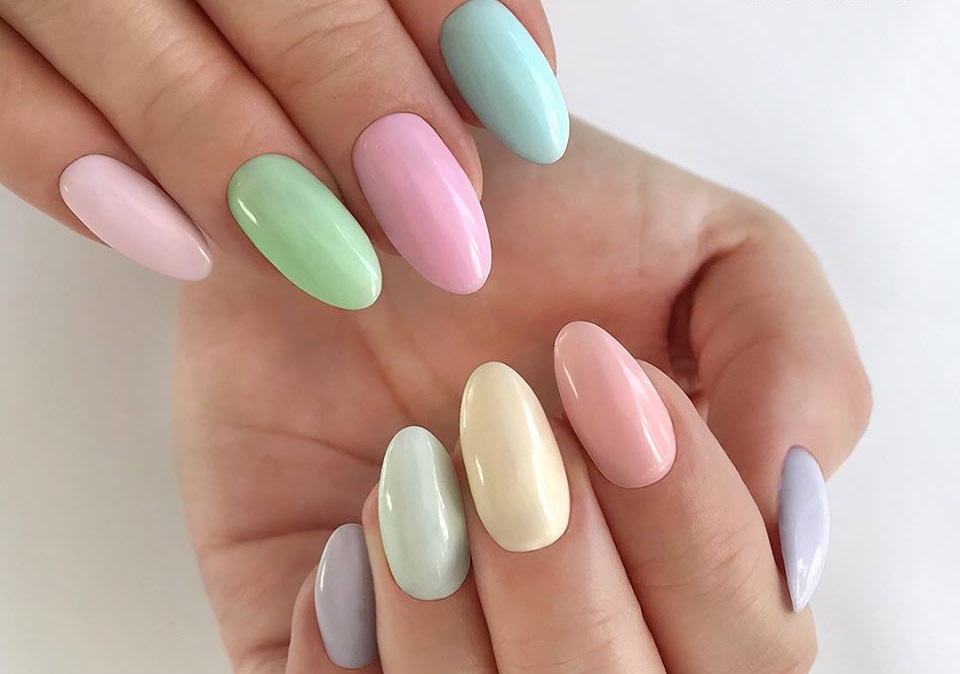 Step by step: Cómo utilizar los esmaltes semipermanentes en 7 pasos + vídeo tutorial