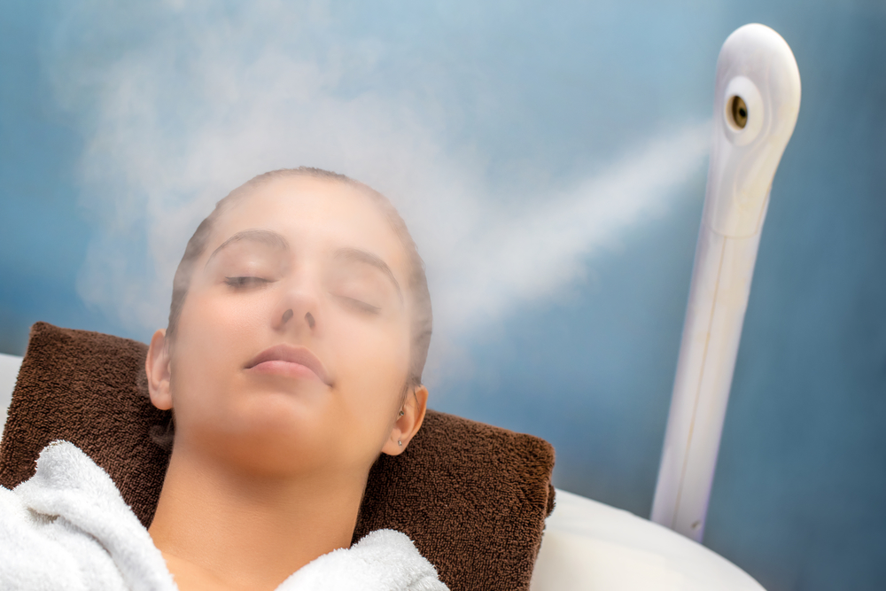 4 funciones de un vaporizador facial a tener en cuenta