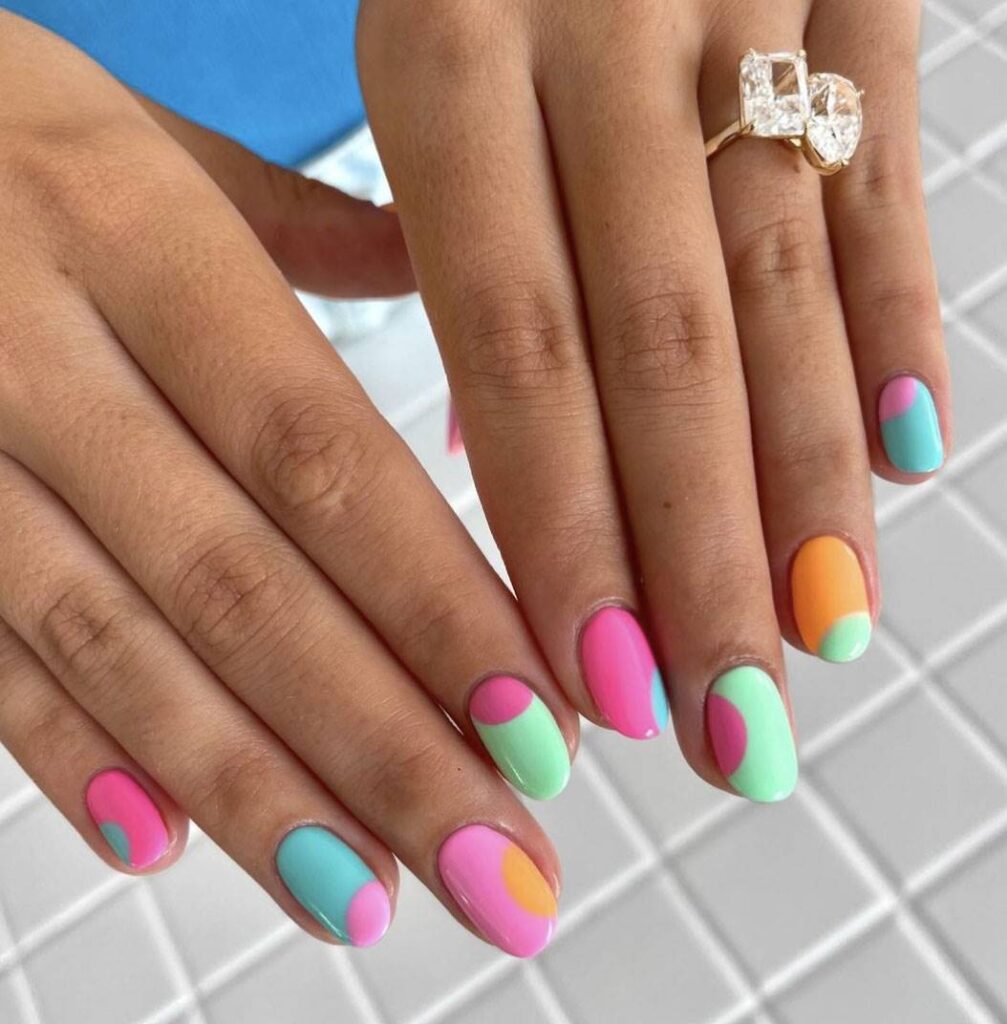 unas verano multicolor